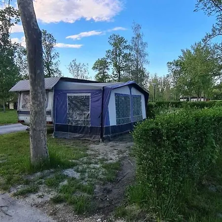 Lakokocsi 84 * Fonyod